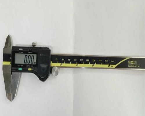 三丰数显卡尺0-150