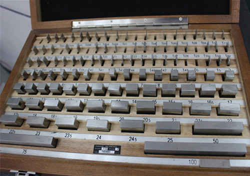 1534295728558792.jpg 量块.jpg